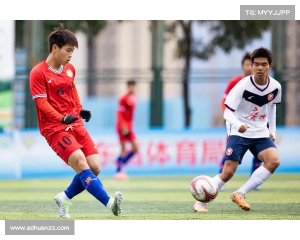 如何深入理解建业足球俱乐部的性质及其在中国足球发展中的角色